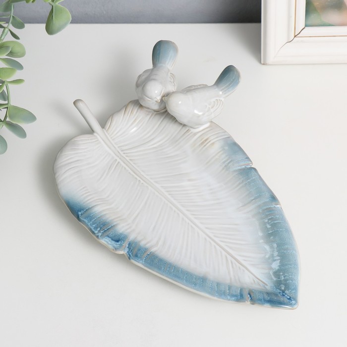 Сувенир керамика подставка Белые птички на белом листе 24х16х5 см