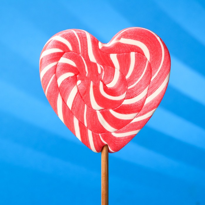 Карамель на палочке 'Лолли сердце двухцветное' 70г красное карамель на палочке губки лолли розовые 18 г