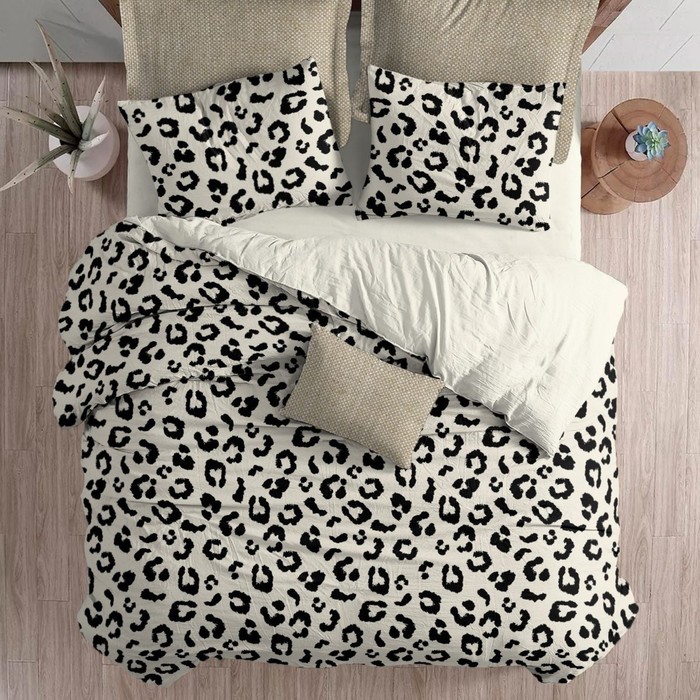 

Постельное бельё евро «Сована», размер 215х240 см, 205х215 см, 70х70 см