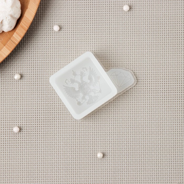 

Молд «Герб» 1599, цвет прозрачный