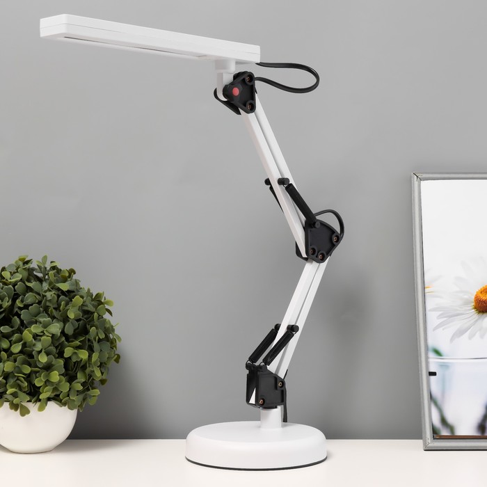 

Настольная лампа "Сигма" LED 5Вт 3000-6000К струбцина белый 22,5х4х55см RISALUX