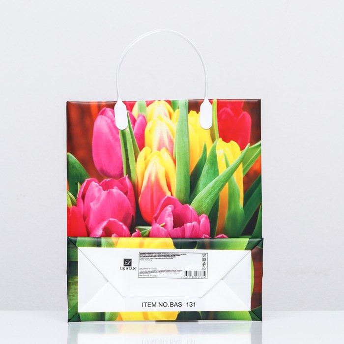 Пакет "Цветы весенние", красный, мягкий пластик, 26 х 23 см 100 мкм