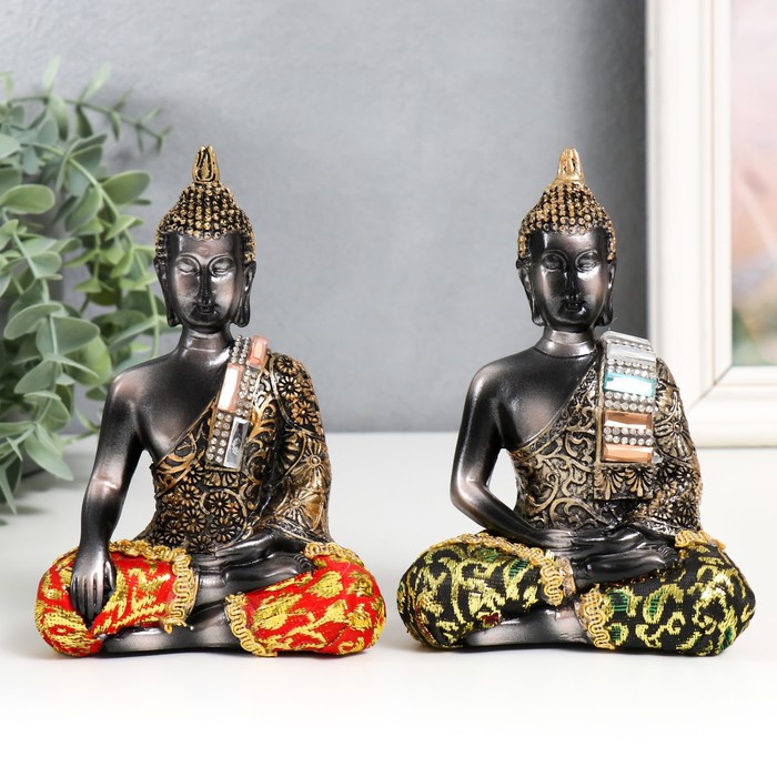 Сувенир полистоун Будда в цветной тоге с узорами. Сидит МИКС 10х6,2х15,5 см