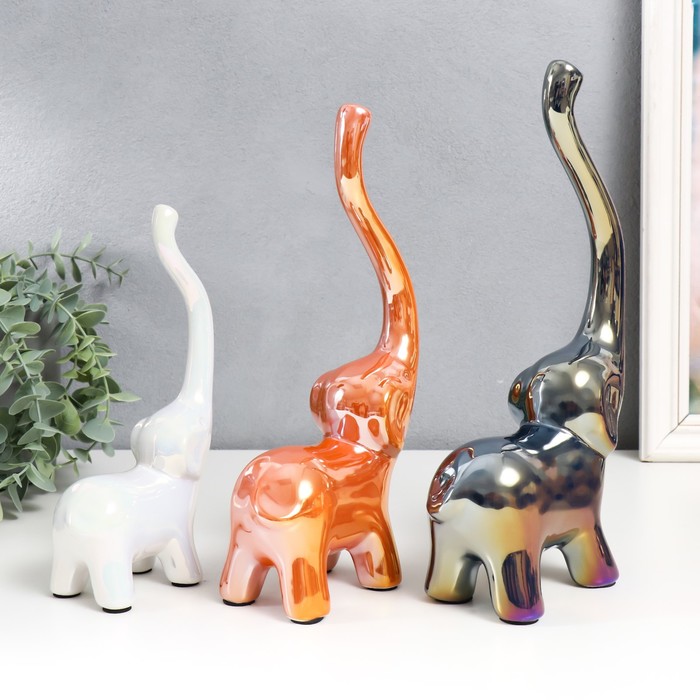 Сувенир керамика "Семейство слонов" перламутр набор 3 шт h=17; 22; 28 см