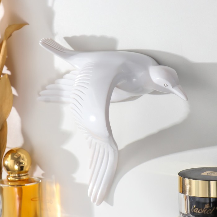 фото Сувенир полистоун настенный декор "чайка, крылья вниз" белый 17,5х20 см