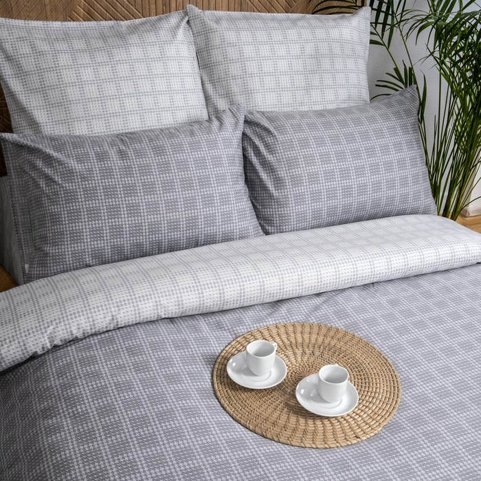 Постельное бельё 2 сп Pixel, размер 220х235 см, 175х215 см, 50х70 см - 2 шт