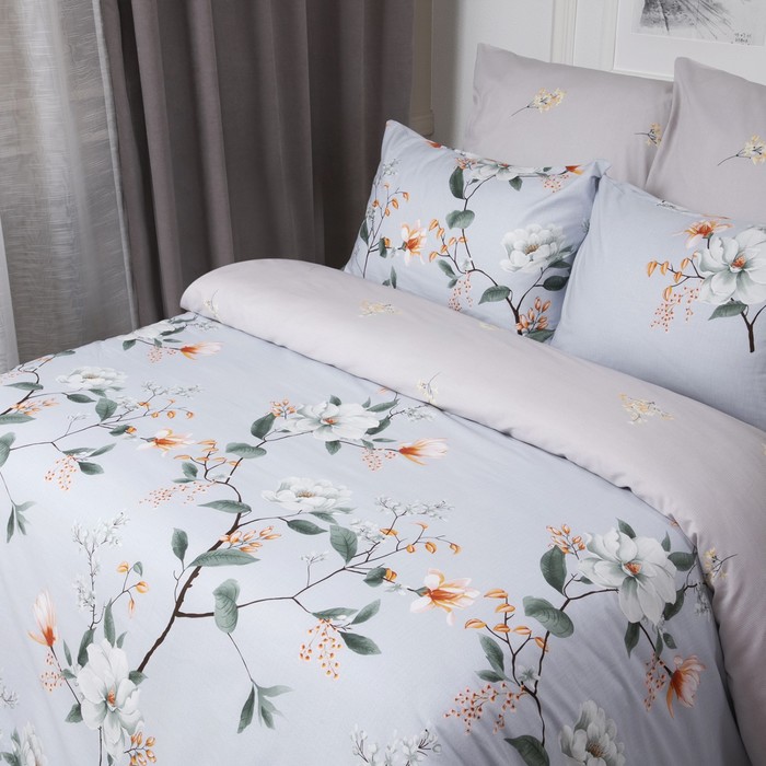 

Постельное бельё семейный Sakura, размер 235х260 см, 145х215 см - 2 шт, 50х70 см - 2 шт, 70х70 - 2 шт