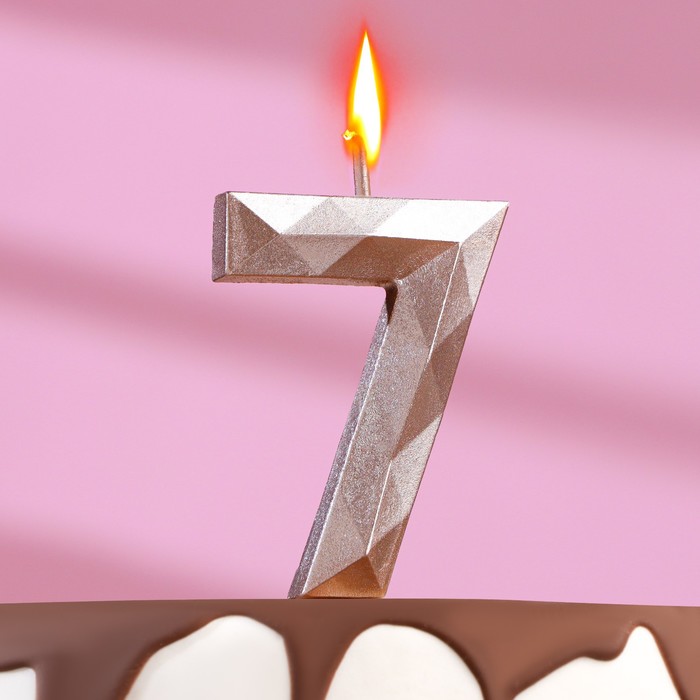 Свеча в торт на шпажке Многогранник, цифра 7, 7 см, шампань