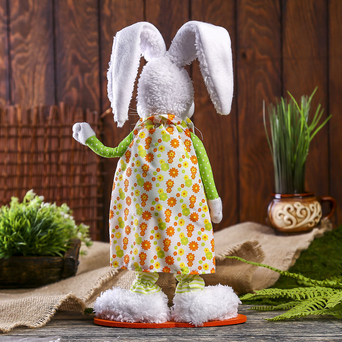 Декор "Зайка в ярком платье"