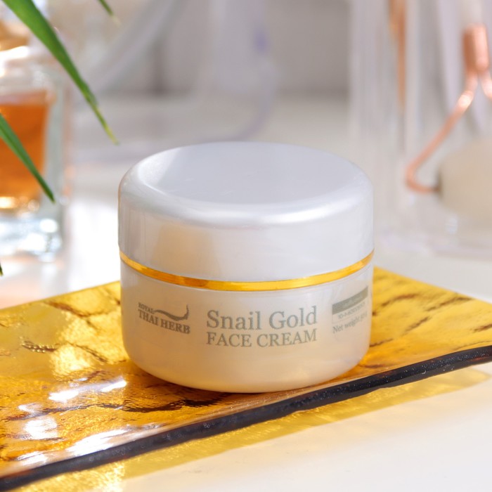 

Крем для лица улиточный для лифтинга "Snail White Gold Cream" Royal Thai Herb, 50 гр