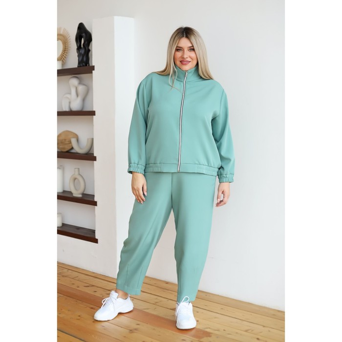 

Костюм женский, размер 54, цвет светло-зелёный