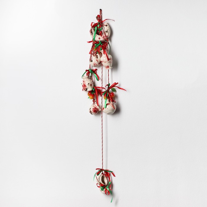 Оберег "Малахит" красный, с ягодой