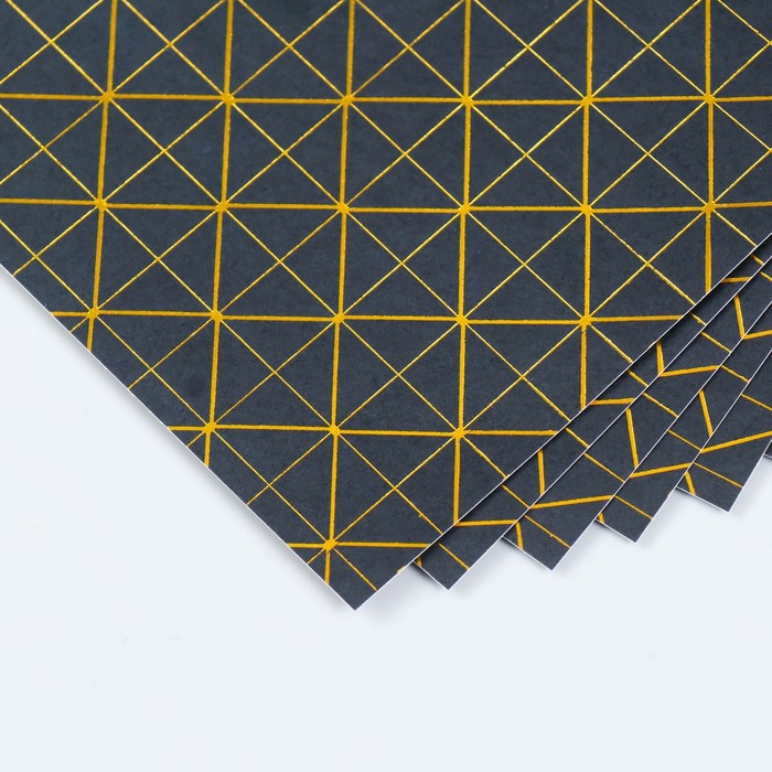 Бумага для скрапбукинга золото "Геометрия на чёрном" плотность 180 гр 15,5х17 см
