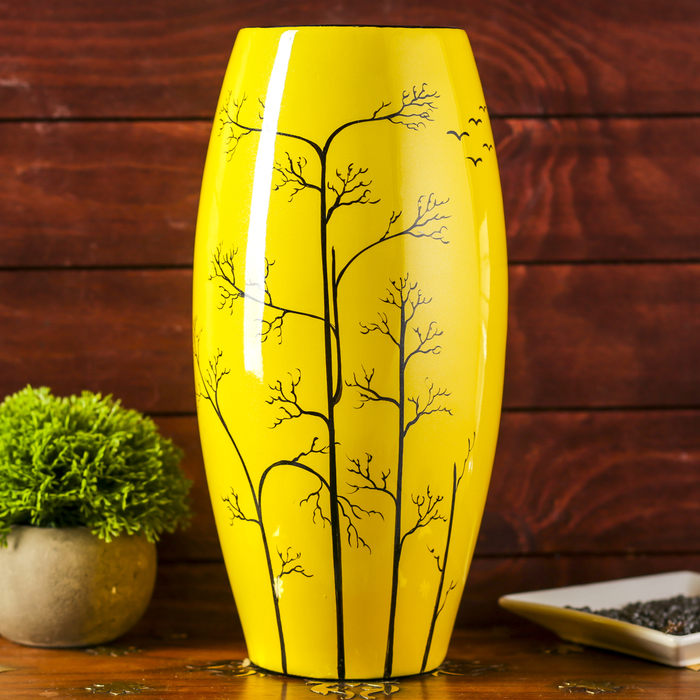 Ваза "Деревья на жёлтом"