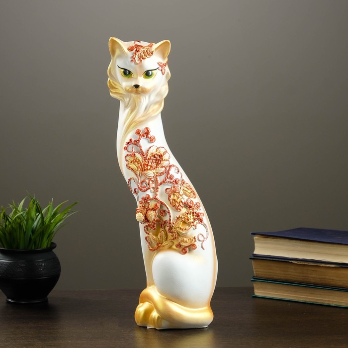 Копилка "Кошка Маркиза" клубника, бело-золотая, микс