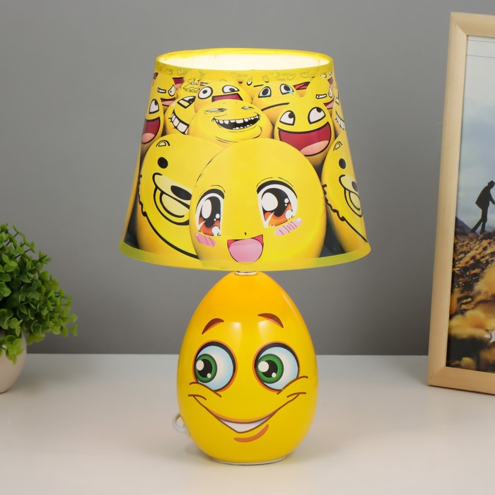 Настольная лампа "Веселый смайлик" Е14 15Вт желтый 20х20х33 см