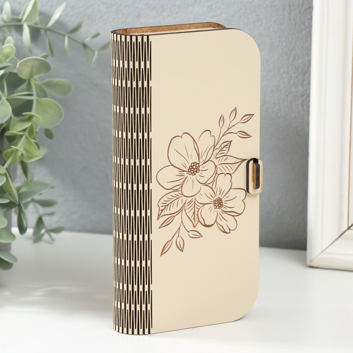 

Шкатулка "Цветы" 17х8,5х3 см