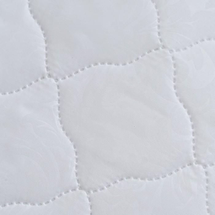 Одеяло облегченное 140х205см, файбер 100г/м, микрофибра белая 80г/м, 100% полиэстер