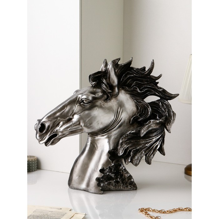 

Фигура "Голова коня", полистоун, 55 см, серебро, 1 сорт, Иран