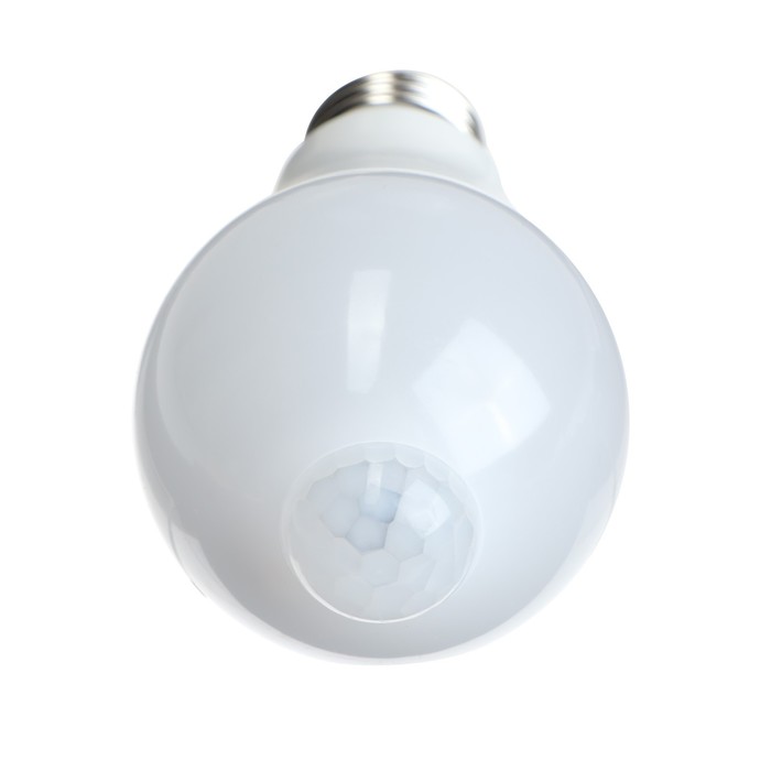 фото Светодиодная лампа uniel, led-a60-12w, 12 вт, 4000 k, e27, pls10wh, датчик освщенности, движ