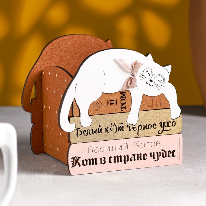 

Кашпо деревянное "Учёный котик", 12х10х11 см, дуб, бежевый