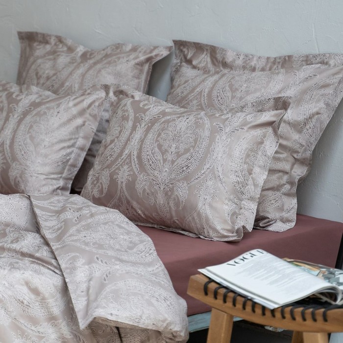 

Комплект: пододеяльник с наволочками 2 сп «Земо», размер 175х215 см, 50х70 см - 2 шт, цвет коричневый