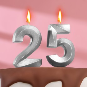 Свеча в торт юбилейная "Грань" (набор 2 в 1), цифра 25 / 52, серебряный металлик, 7.8 см