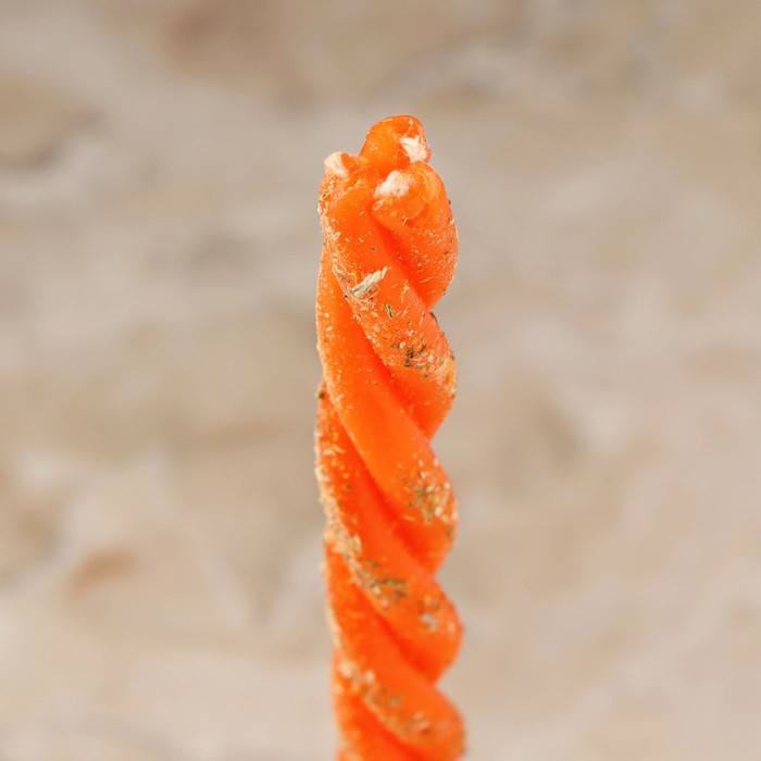 Свеча-скрутка "Женская сила", календула, ромашка и масло иланг-иланга, 16х1,2 см, оранжевый
