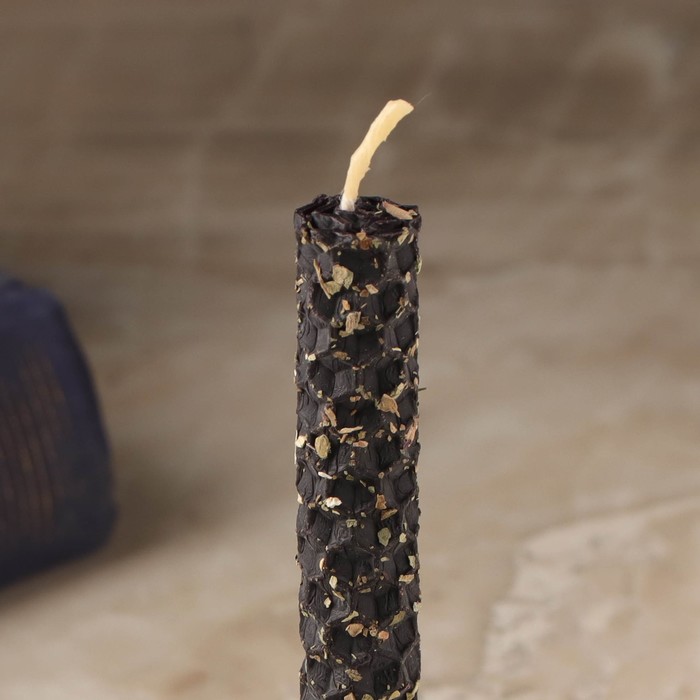 Свеча из вощины с базиликом, 13х1,7 см, 1 ч, черный