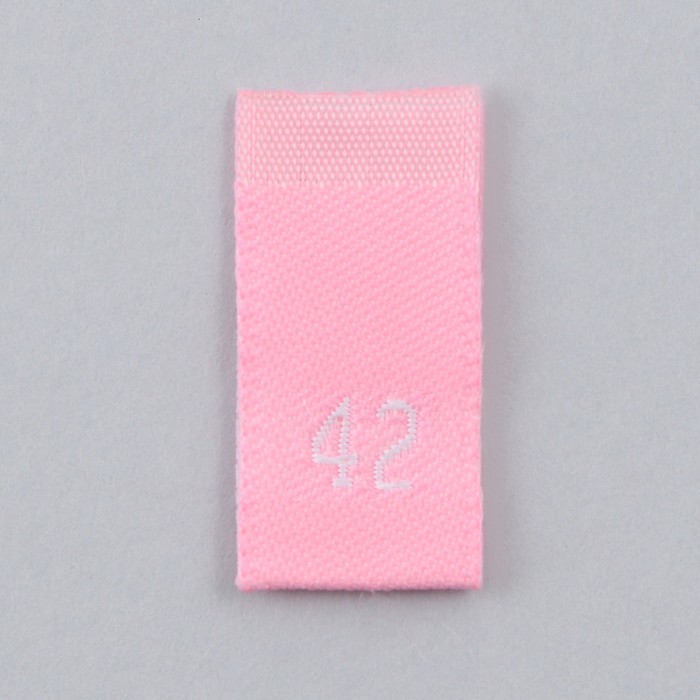 Нашивка текстильная «42», 4.6 х 1.1 см, цвет розовый