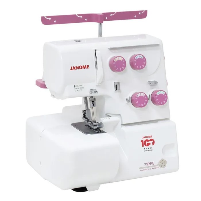 

Оверлок Janome 792 PG, 8 операций, 4/3 нити, 1300 ст/мин, бело-розовый
