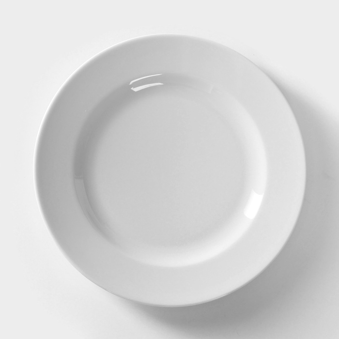 Тарелка фарфоровая «Идиллия», d=24 см, белая селёдочница фарфоровая идиллия 25×12 5 см