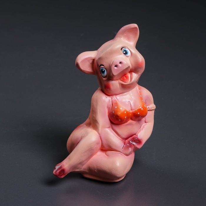 Копилка "Свинка в лифчике"