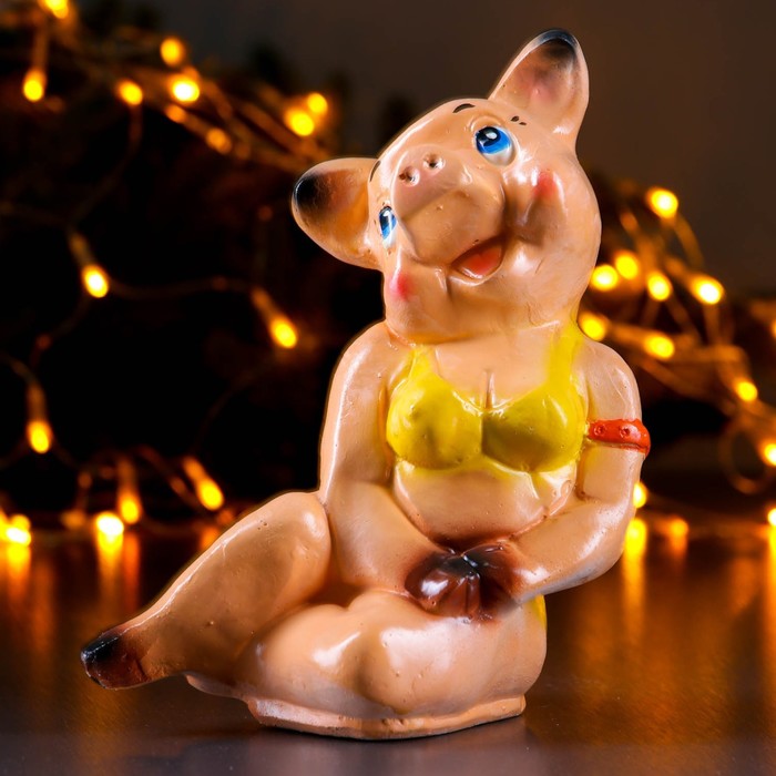 Копилка "Свинка в лифчике"