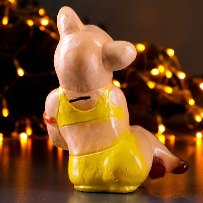 Копилка "Свинка в лифчике"