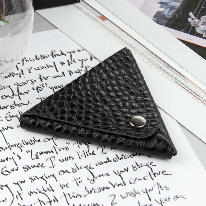Футляр для монет на кнопке, кайман, цвет чёрный
