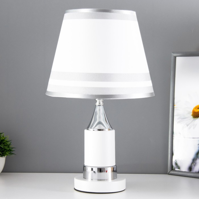 Настольная лампа Лайма Е27 40Вт бело-хромовый 25х24х41 см RISALUX