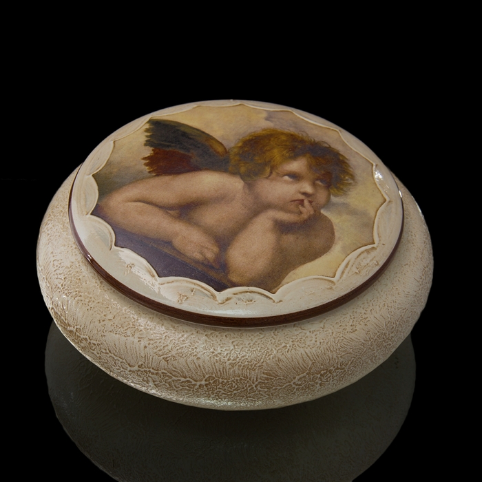 Шкатулка "Ангел в раздумьях"