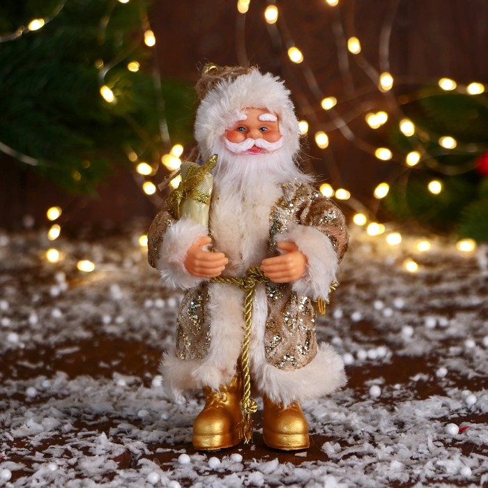 дед мороз в колпачке подарком и ягодами 46 см золото Дед Мороз В колпаке, с подарком  17 см, золото