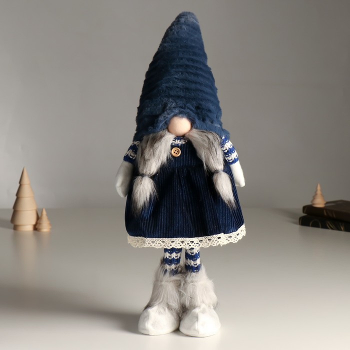 цена Кукла интерьерная Бабусечка в синем сарафане и колпаке 54 см