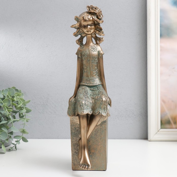 Сувенир полистоун Девочка на кубе, с цветком в волосах под бронзу 9,5х12х34 см
