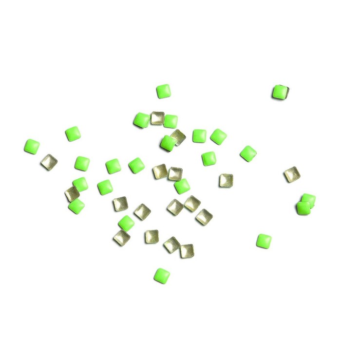 Стразы металлические, квадратные, 2х2, неоновый зелёный, 50 шт