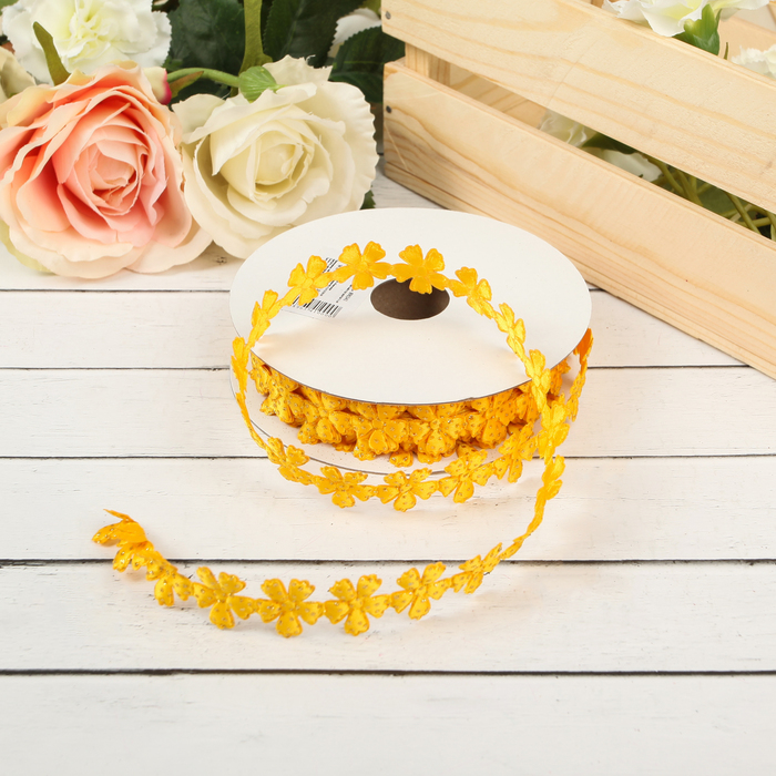 Лента декоративная с блёстками "Цветочки", цвет жёлтый