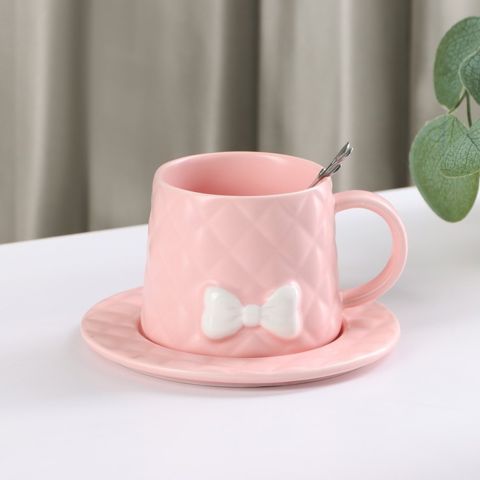 Чайная пара керамическая с ложкой «Бантик», 2 предмета: кружка 350 мл, блюдце d=15 см, цвет розовый чайная пара кружка 180мл блюдце сладкая жизньс ложкой микс