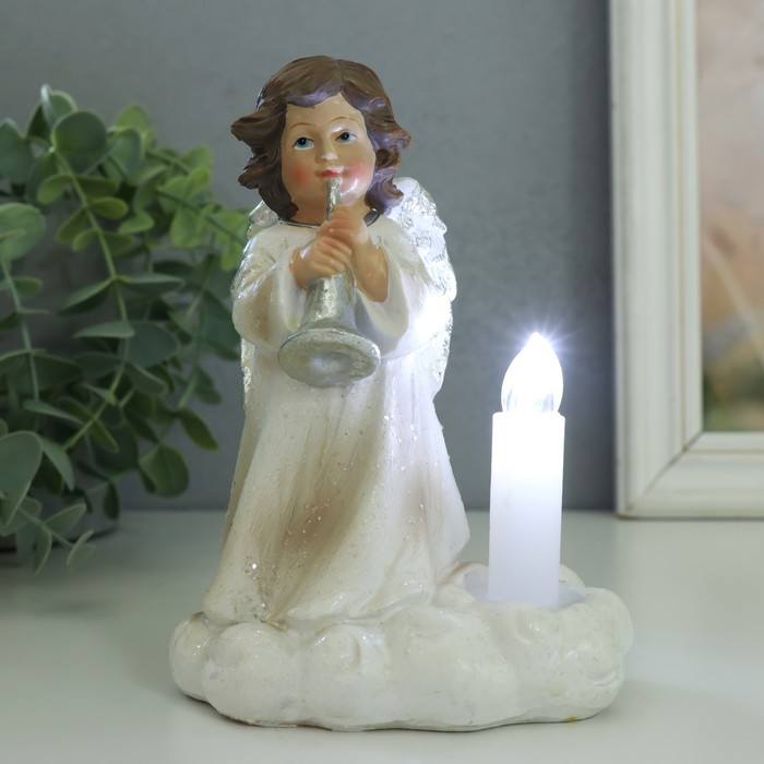 Сувенир полистоун свет Ангел с дудкой у свечи на облаке блёстки 7,3х10х14 см цена и фото