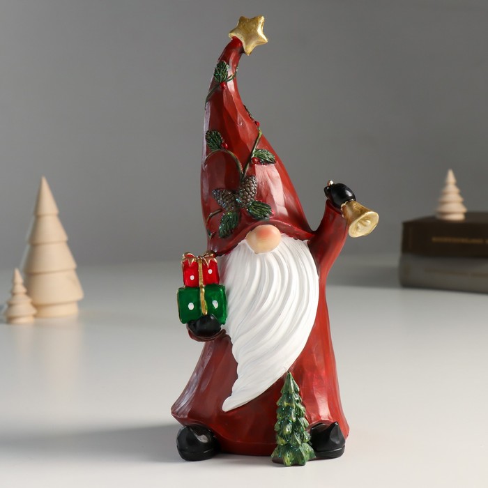 Сувенир полистоун Дед Мороз в красном наряде, с подарками и колокольчиком 10,5х9х22,5 см