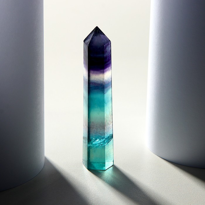 фото Кристалл из натурального камня «фиолетовый флюорит», высота: от 7 до 8 см школа талантов