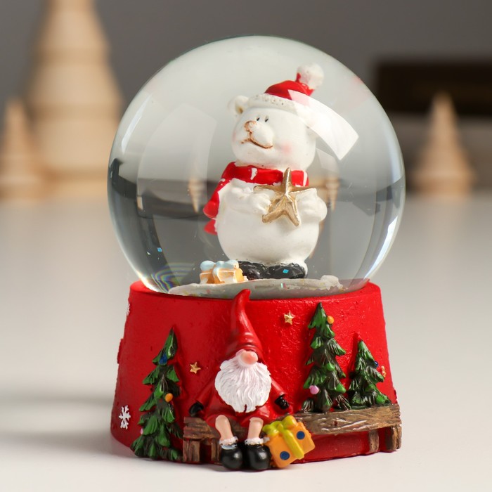 Сувенир полистоун водяной шар Белый мишка в новогоднем колпаке со звездочкой 7х8х9 см