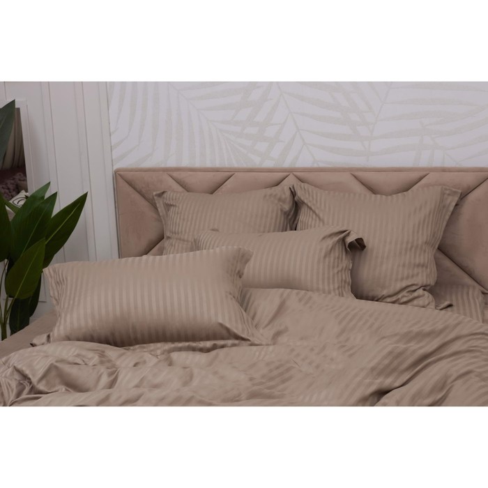 

Постельное бельё дуэт, размер 230х250 см, 160х220 см - 2 шт, 50х70 см - 2 шт, 70х70 см - 2 шт