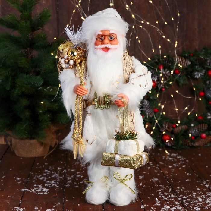 Дед Мороз С подарками и в ремешке 50 см, бело-золотой дед мороз в свитере и меховых ботинках с санками 47 см бело серый